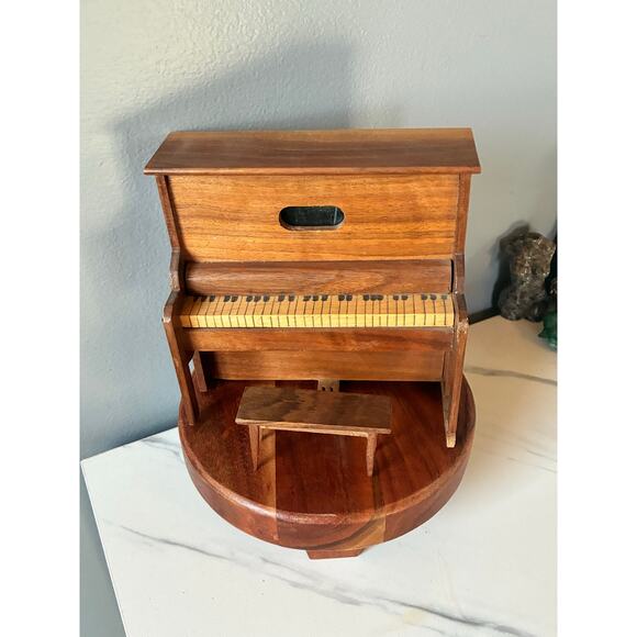 Vintage Reuge “Blue Danube” Piano Music Box – Handcrafted Wood – Working – Lean - Picture 1 of 7